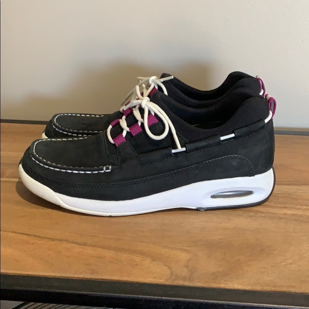 COLE HAAN + NIKE Black Suede Sneaker Shoes - Picture 5 of 12